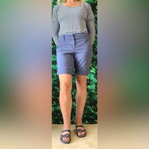 🔷 LOFT Blue Floral Geometric Scoop Neck Top – Size M